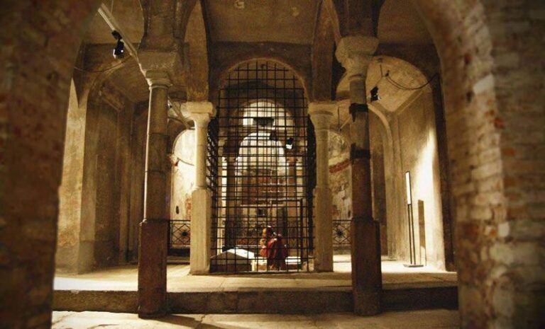 la cripta de Leonardo en Milán