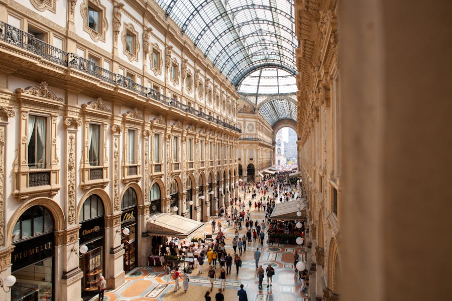 Interior de la Galería Vittorio Emanuele II en Milán